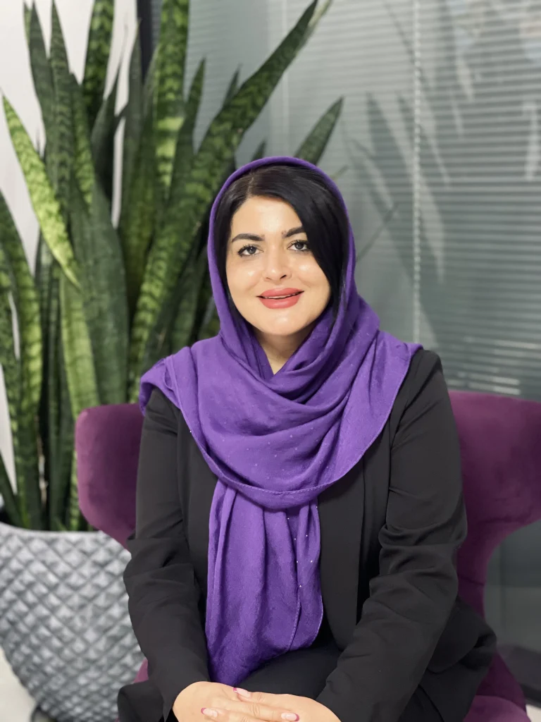 لیلا محرم نژاد مدیر داخلی