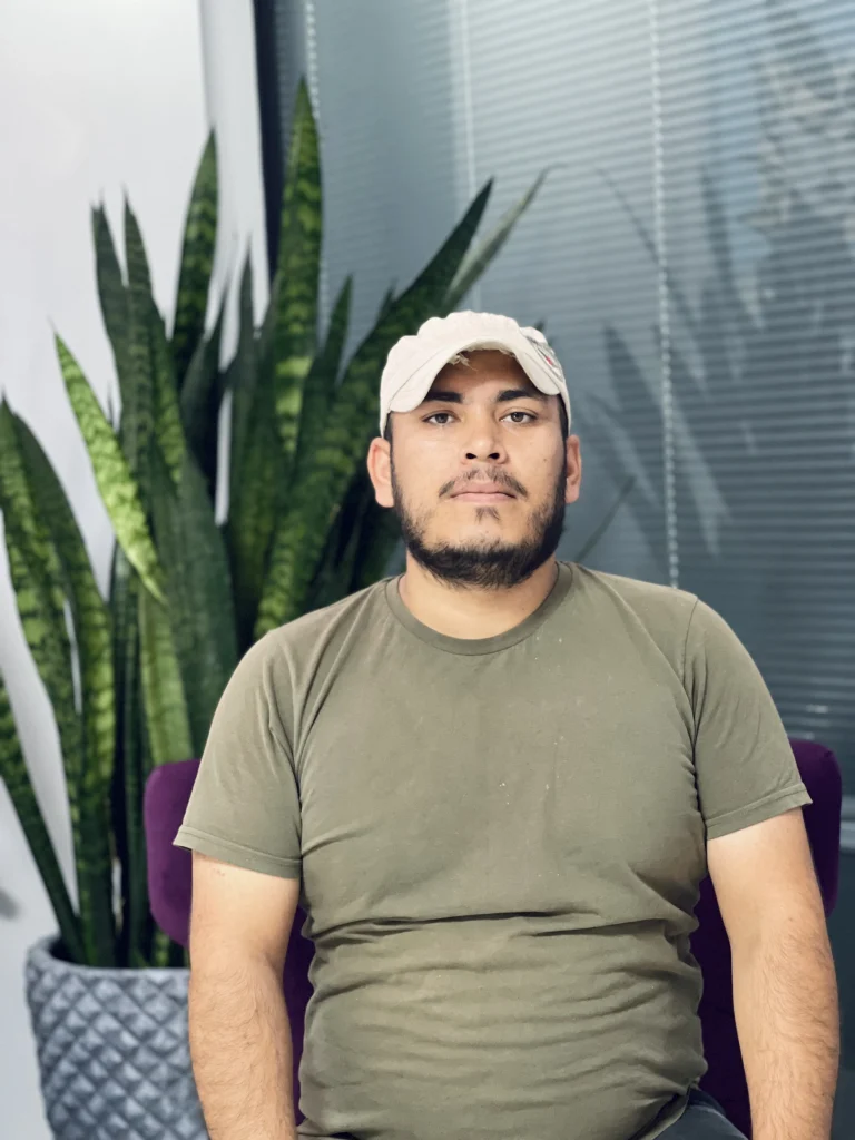 آقای بهمن خدمات